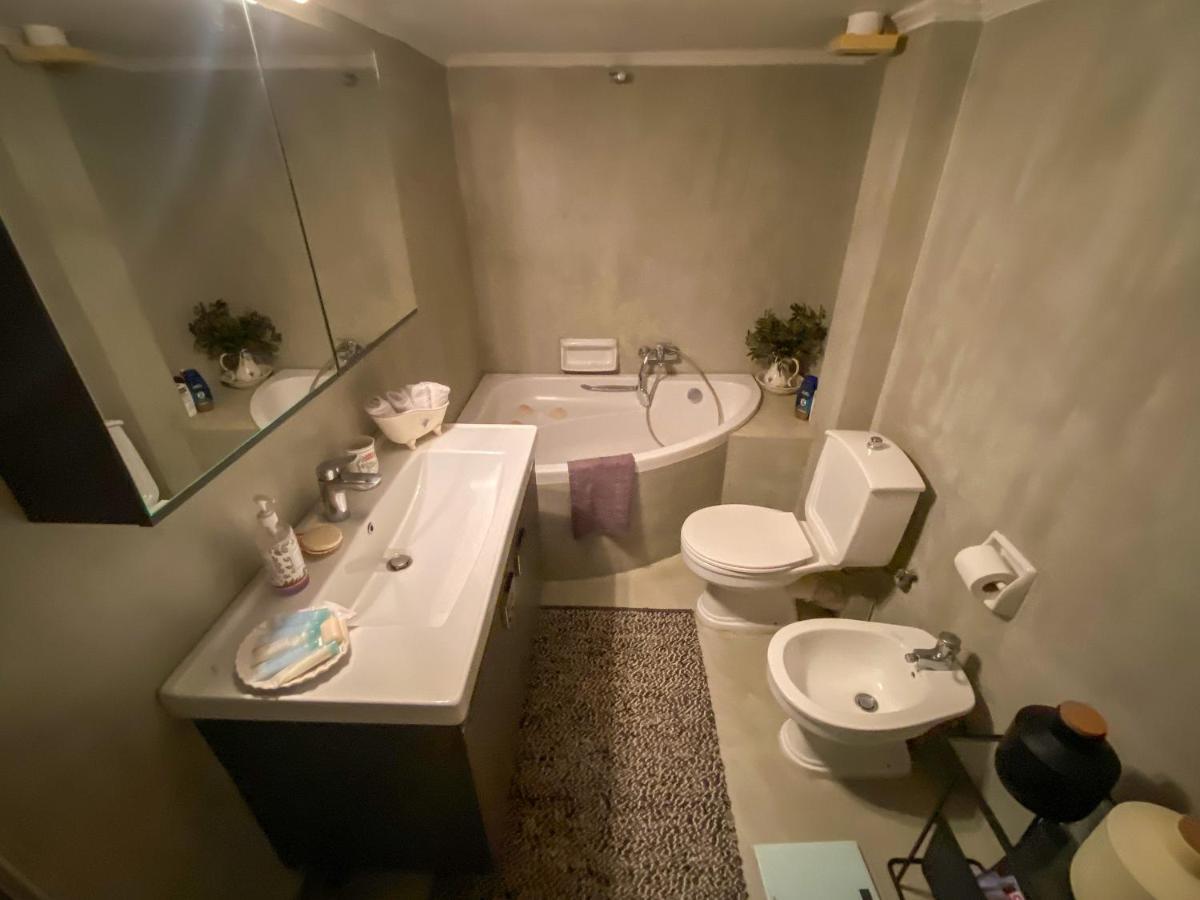 Lovely Luxurious Modern Apartment In Салоніки Екстер'єр фото
